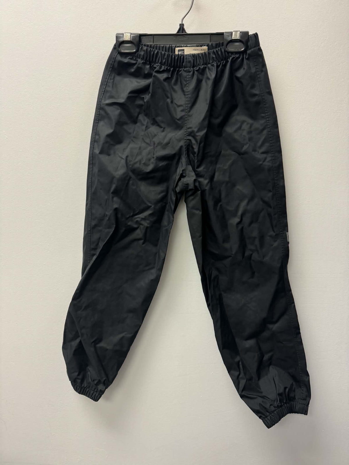 MEC RAIN PANTS SIZE 8
