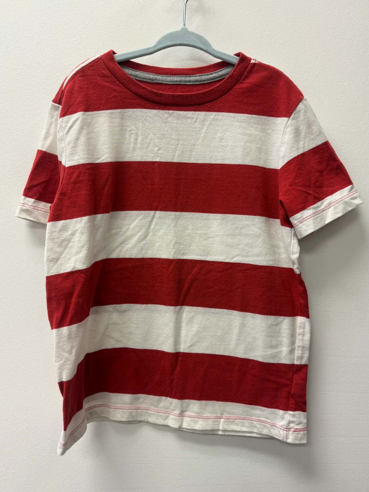 OLD NAVY RED STRIPPED SHIRT SIZE 6-7