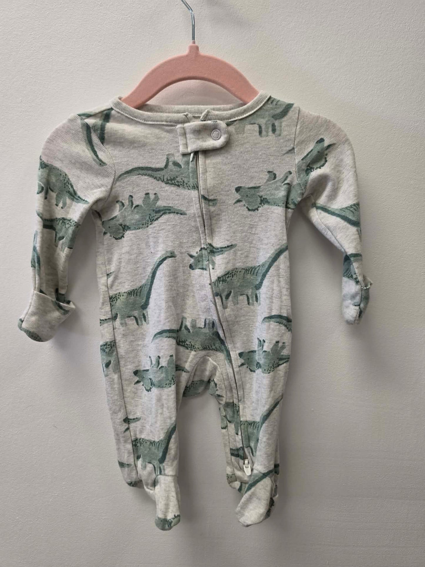 CARTERS GREEN DINO SLEEPER SIZE NEWBORN