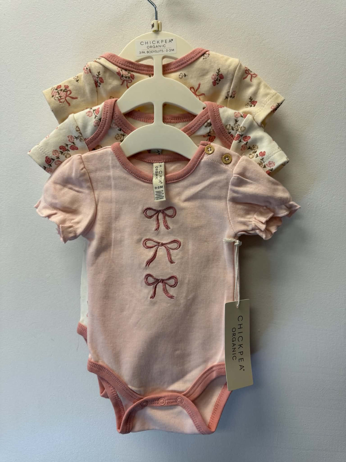 NEW CHICKPEA ONESIE PACK SIZE 3M