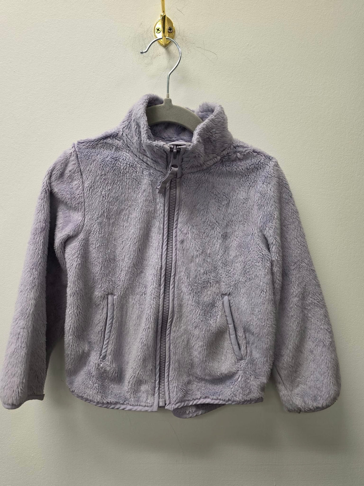 CHILDRENS PLACE PURPLE FUZZY SWEATER SIZE 2T