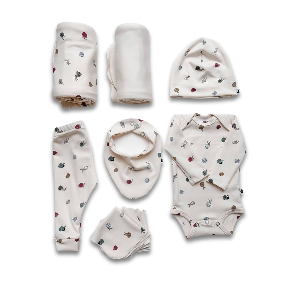 LITTLE & LIVELY BAMBOO BABY CAPSULE GIFT BOX - DITSY SNAILS & CREAM 0-6M
