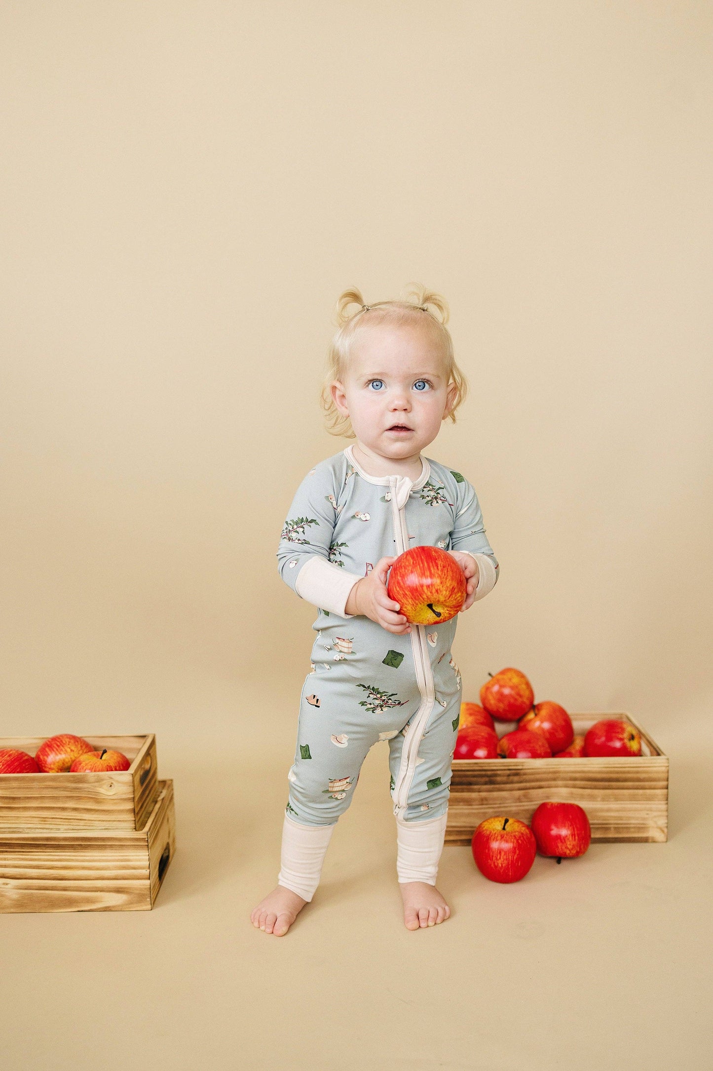 SUNDAY LITTLES Little Zippers in Apple Harvest